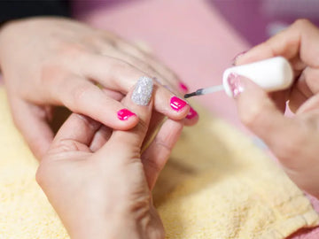 do-you-put-a-top-coat-on-chrome-nails