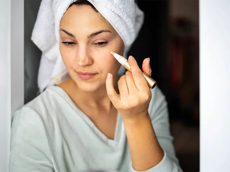 how-to-use-concealer-brush